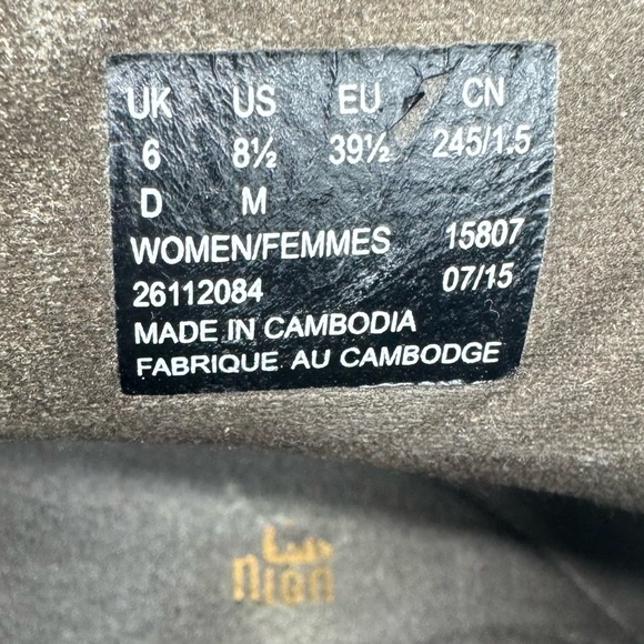 Clarks Genuine Leather Brown Suede Heeled Ankle Boots Size 8.5 - Picture 12 of 13